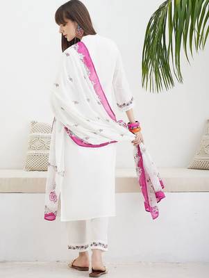 Women Floral Embroidered Regular Thread Work Pure Cotton Kurta with Trousers & With Dupatta 6