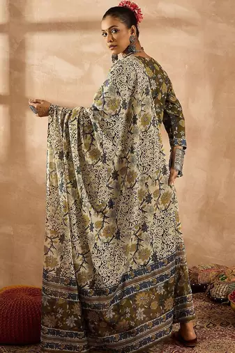 Women Floral Printed Regular Pure Cotton Kurta with Trousers & With Dupatta