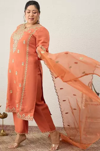 Plus Size Ethnic Motifs Embroidered Regular Kurta with Trousers & With Dupatta