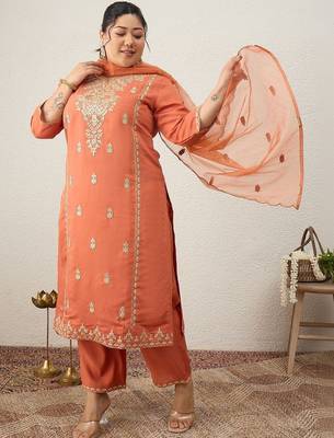 Plus Size Ethnic Motifs Embroidered Regular Kurta with Trousers & With Dupatta 6