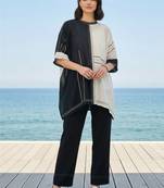 Women Colourblocked Regular Thread Work Kurta with Trousers