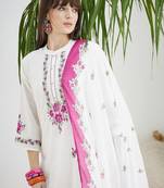Floral Embroidered Thread Work Pure Cotton Kurta With Trousers & Dupatta