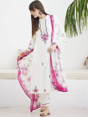 Floral Embroidered Thread Work Pure Cotton Kurta With Trousers & Dupatta 2