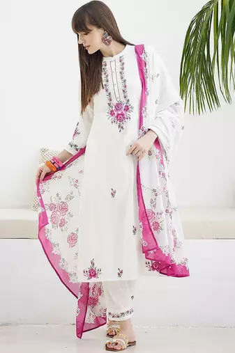 Floral Embroidered Thread Work Pure Cotton Kurta With Trousers & Dupatta