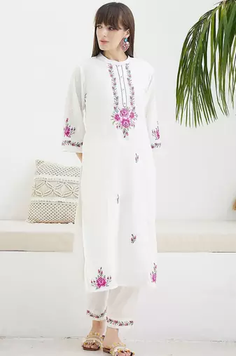 Floral Embroidered Thread Work Pure Cotton Kurta With Trousers & Dupatta