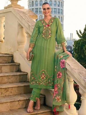 Floral Embroidered Thread Work Pure Cotton Kurta with Trousers & With Dupatta 1