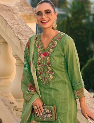Floral Embroidered Thread Work Pure Cotton Kurta with Trousers & With Dupatta 5