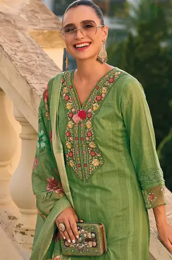 Floral Embroidered Thread Work Pure Cotton Kurta with Trousers & With Dupatta
