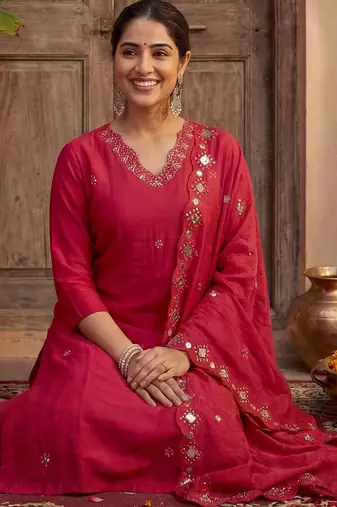 Women Ethnic Motifs Embroidered Regular Mirror Work Kurta with Trousers & With Dupatta
