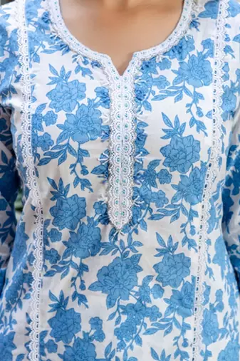 Women Floral Printed Regular Thread Work Pure Cotton Kurta with Trousers & With Dupatta