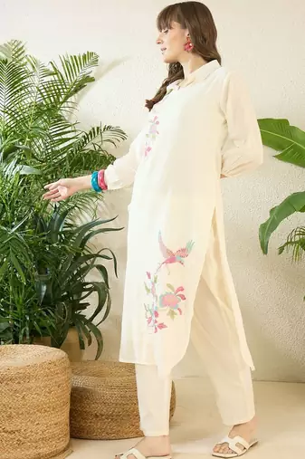 Women Ethnic Motifs Embroidered Regular Thread Work Pure Cotton Kurta with Trousers