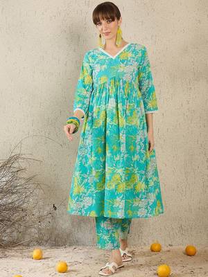 Floral Printed Regular Pure Cotton A-Line Kurta With Trousers 2