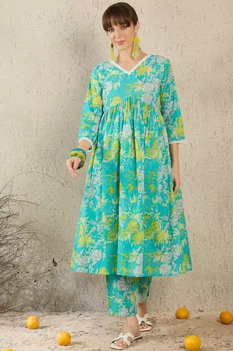 Floral Printed Regular Pure Cotton A-Line Kurta With Trousers