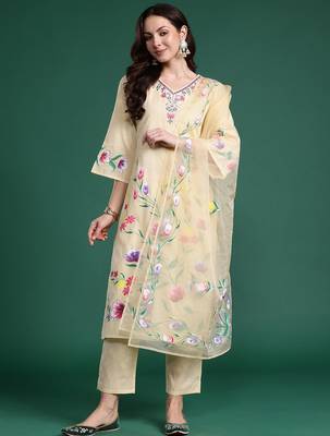 Floral Embroidered Pure Cotton Kurta with Trousers & Dupatta 6