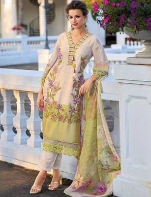 Floral Embroidered Regular Thread Work Kurta With Trouser & Dupatta 1