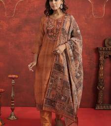 Motifs Printed Chanderi Cotton Round Neck Straight Kurta With Trousers & Dupatta