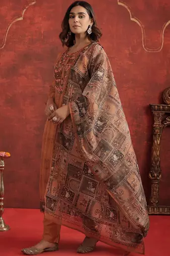 Motifs Printed Chanderi Cotton Round Neck Straight Kurta With Trousers & Dupatta