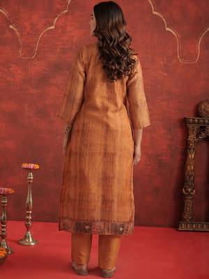 Motifs Printed Chanderi Cotton Round Neck Straight Kurta With Trousers & Dupatta 4