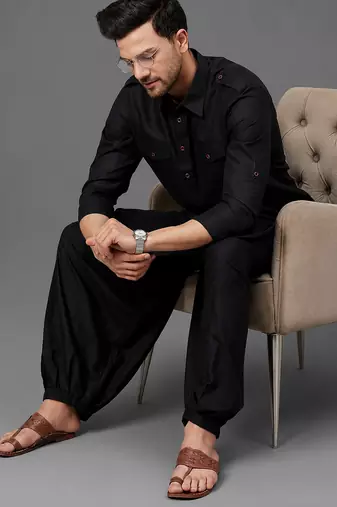 Black cotton pathani