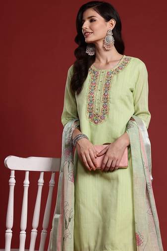 Women Floral Embroidered Regular Thread Work Pure Cotton Kurta with Trousers & With Dupatta