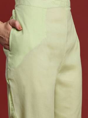 Women Floral Embroidered Regular Thread Work Pure Cotton Kurta with Trousers & With Dupatta 3