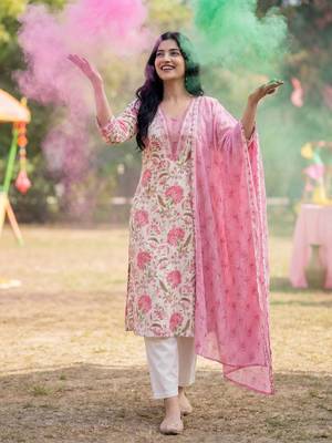 Floral Printed Square Neck Pure Cotton Straight Kurta With Trousers & Dupatta 1