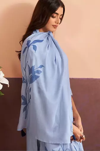 Women Floral Printed Regular Patchwork Linen Kurta with Trousers & With Dupatta