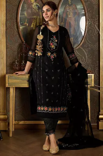 Women Floral Embroidered Regular Thread Work Kurta with Trousers & With Dupatta