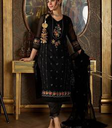 Women Floral Embroidered Regular Thread Work Kurta with Trousers & With Dupatta