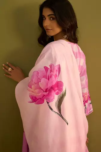Floral Printed Sweetheart Neck Stone Work Linen Kurta With Trouser & Dupattta