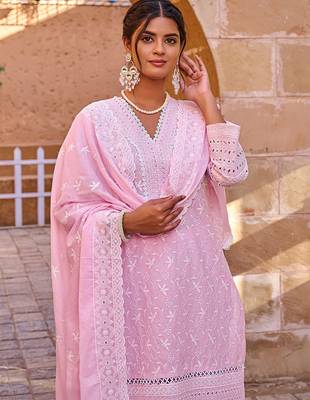 Floral Embroidered V-Neck Thread Work Pure Cotton Kurta With Trousers & Dupatta 1
