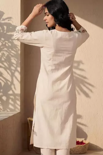 Women Floral Embroidered Regular Thread Work Pure Cotton Kurta with Trousers