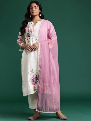 Plus Size Floral Print Beads & Stones Kurta with Trousers & Dupatta 5