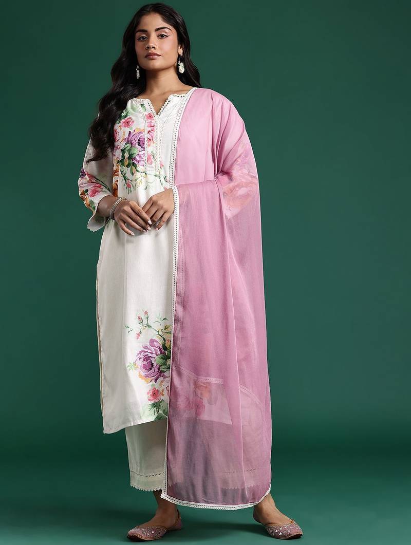 Plus Size Floral Print Beads & Stones Kurta with Trousers & Dupatta