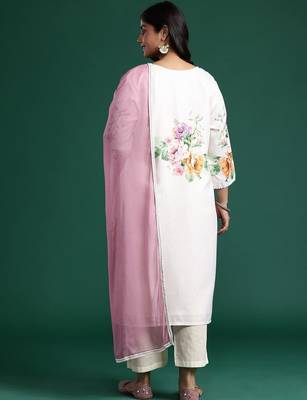 Plus Size Floral Print Beads & Stones Kurta with Trousers & Dupatta 7