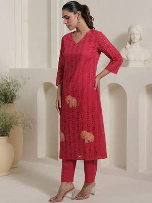 Women Ethnic Motifs Printed Pure Cotton Kurta with Trouser 5