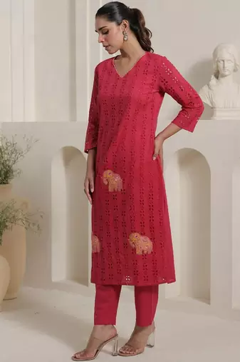 Women Ethnic Motifs Printed Pure Cotton Kurta with Trouser