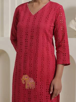 Women Ethnic Motifs Printed Pure Cotton Kurta with Trouser 7