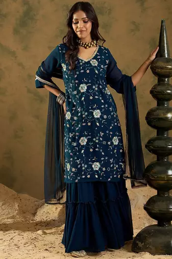 Women Floral Embroidered Regular Sequinned Kurta with Sharara & With Dupatta