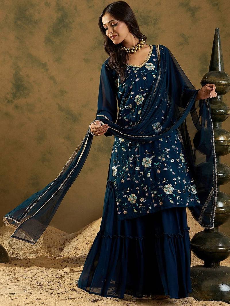 Women Floral Embroidered Regular Sequinned Kurta with Sharara & With Dupatta
