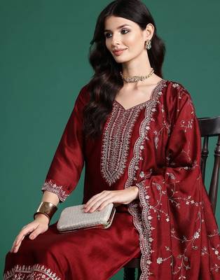 Ethnic Motifs Embroidered Sequinned Kurta with Trousers & Dupatta 1