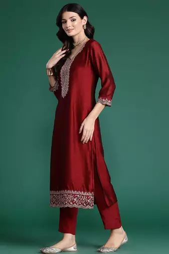 Ethnic Motifs Embroidered Sequinned Kurta with Trousers & Dupatta