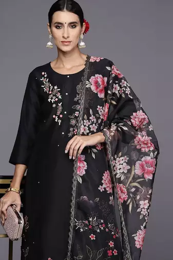 Women Floral Embroidered Regular Kurta with Trousers & Dupatta