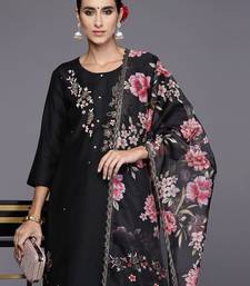 Women Floral Embroidered Regular Kurta with Trousers & Dupatta