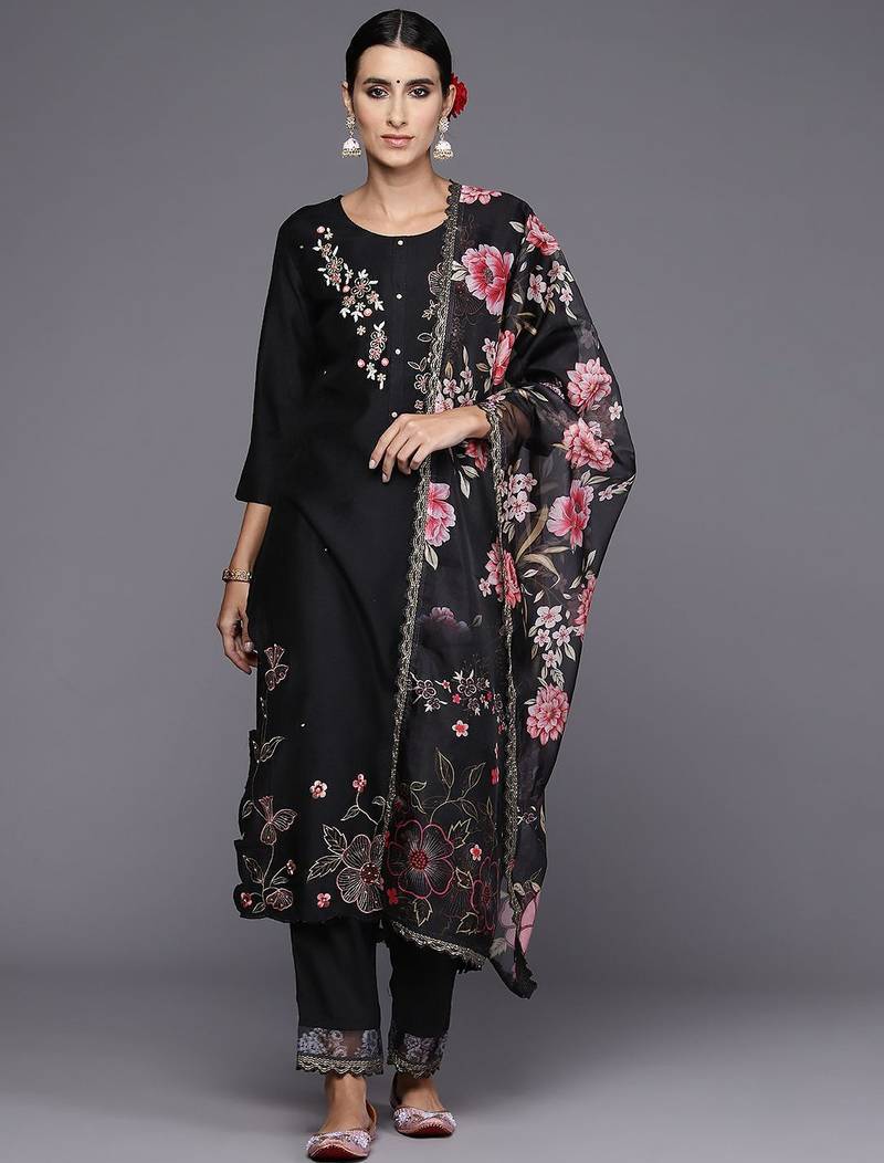 Women Floral Embroidered Regular Kurta with Trousers & Dupatta