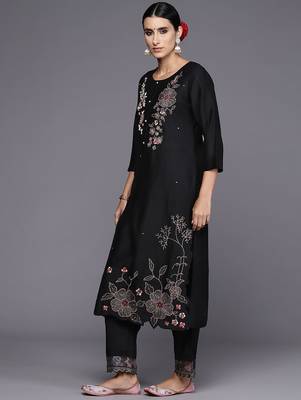 Women Floral Embroidered Regular Kurta with Trousers & Dupatta 6