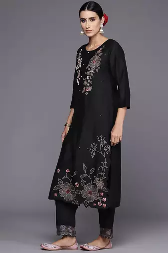 Women Floral Embroidered Regular Kurta with Trousers & Dupatta