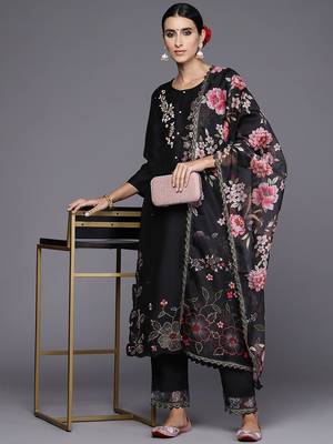 Women Floral Embroidered Regular Kurta with Trousers & Dupatta 8
