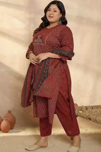 Plus Size Motifs Printed Regular Pure Cotton Kurta with Trousers & With Dupatta