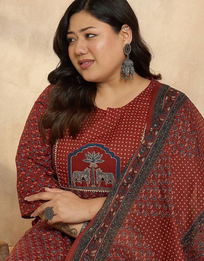 Plus Size Motifs Printed Regular Pure Cotton Kurta with Trousers & With Dupatta